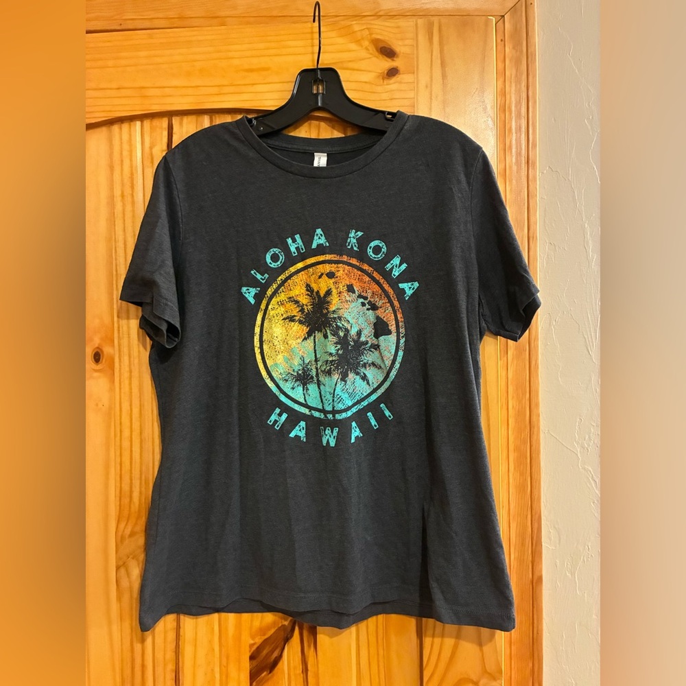 Unisex large Aloha Kona Hawaii Graphic T-Shirt